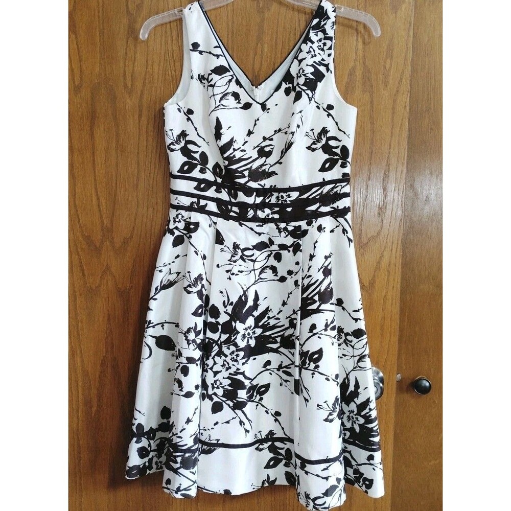 Dressbarn Dress Sz 8 Brown White Floral Sleeveless Graphic Wedding
